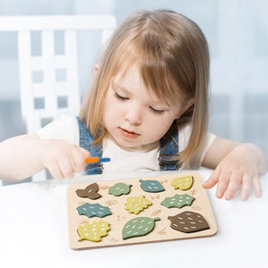 Wooden leaft puzzle